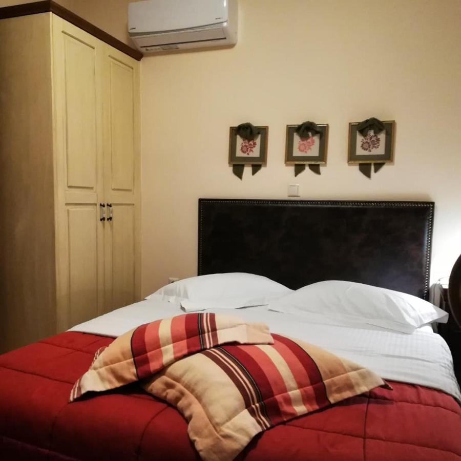 Valentini Guesthouse Karpenisi Buitenkant foto