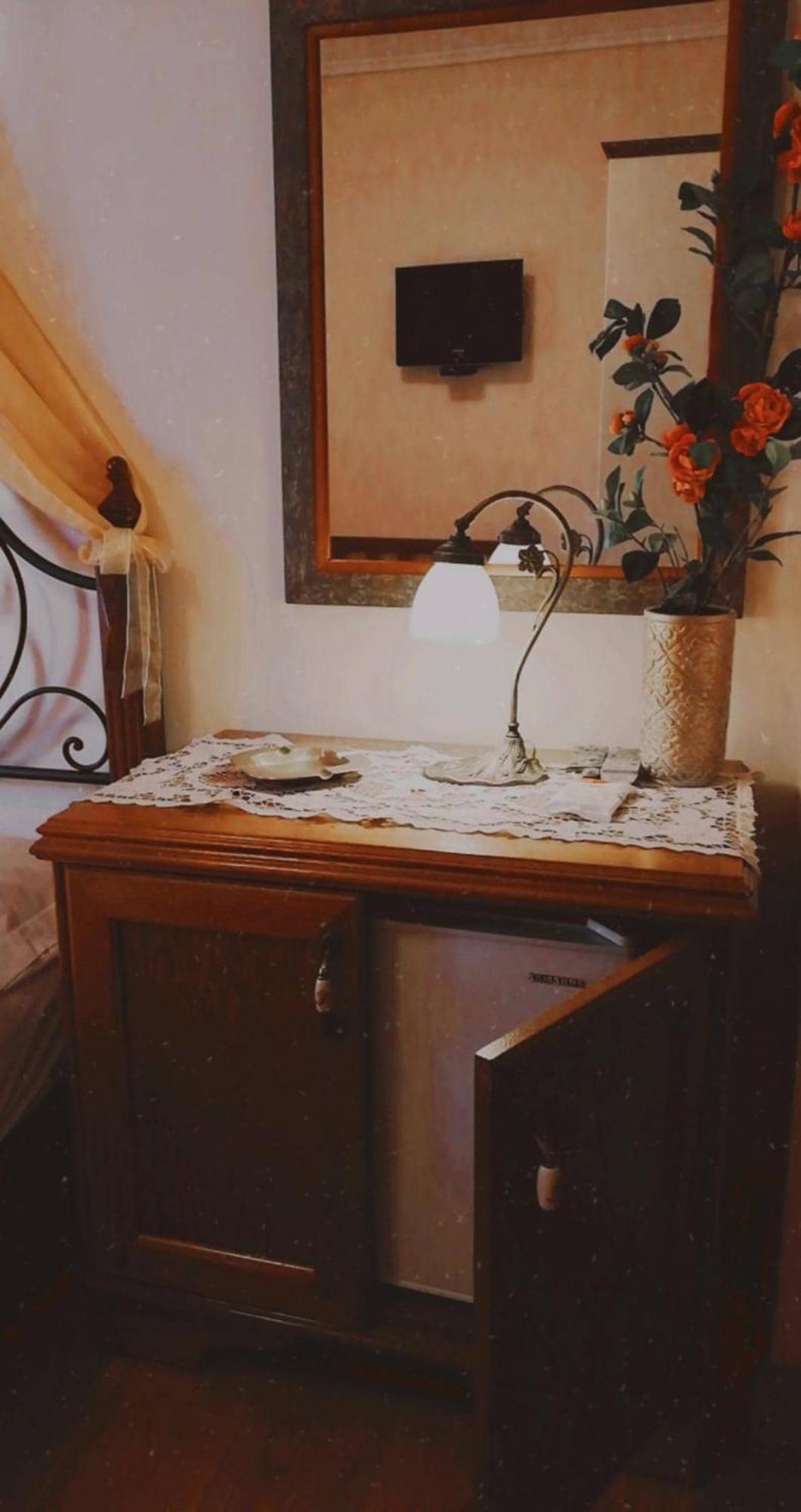 Valentini Guesthouse Karpenisi Kamer foto