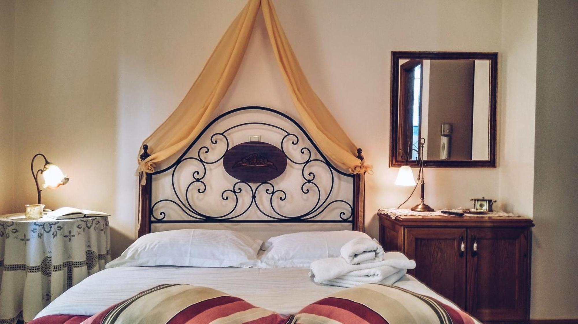 Valentini Guesthouse Karpenisi Kamer foto