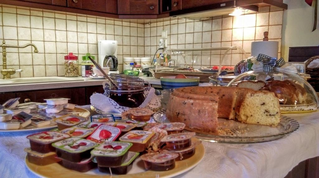 Valentini Guesthouse Karpenisi Buitenkant foto