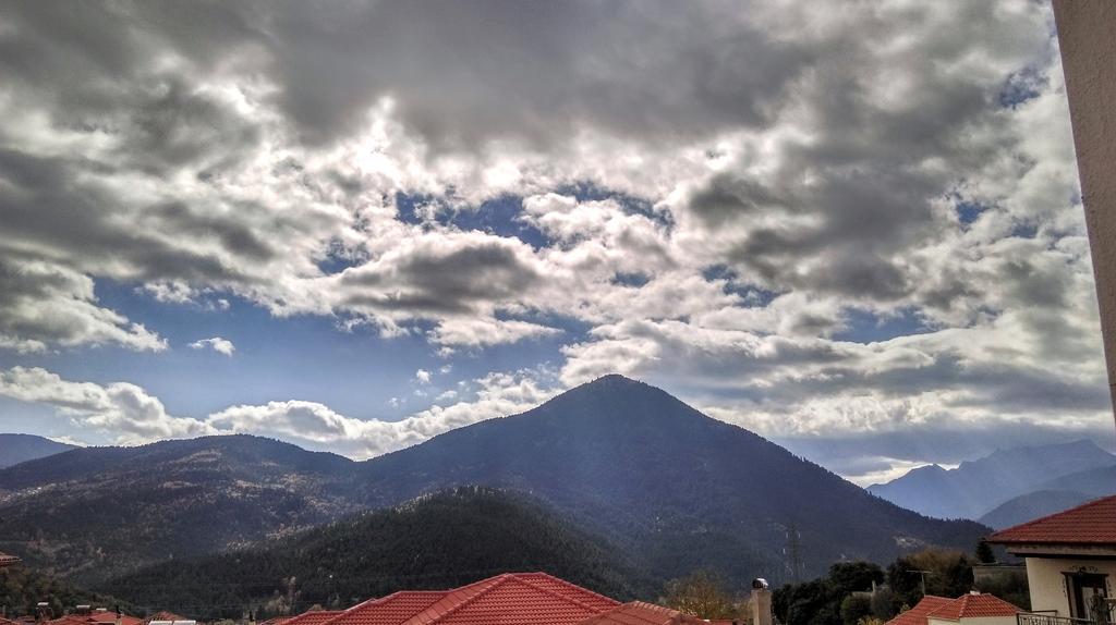 Valentini Guesthouse Karpenisi Buitenkant foto